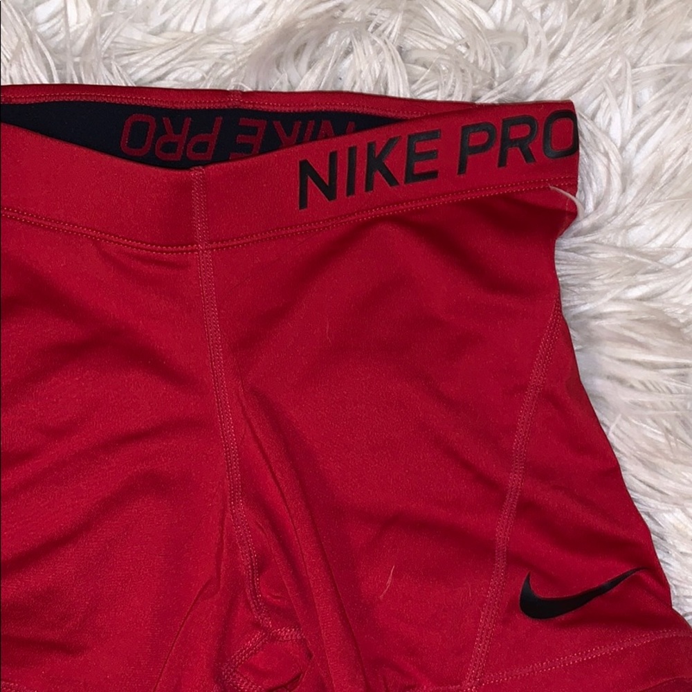 RED NIKE PRO SPANDEX